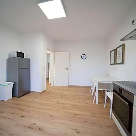 Dwk: Monteurwohnung מלון דירות קובלנץ
