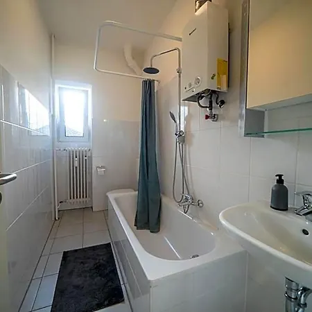 Dwk: Monteurwohnung מלון דירות קובלנץ